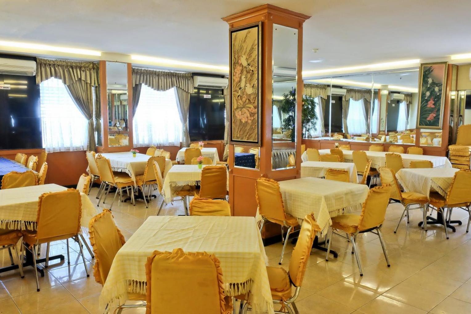 Plaza Hotel Harco Mangga Dua Yakarta Exterior foto