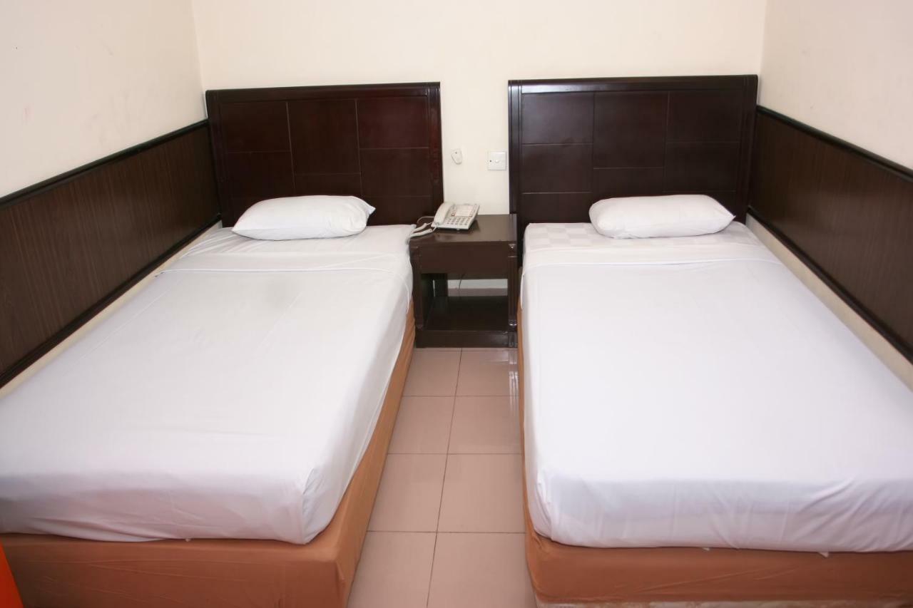 Plaza Hotel Harco Mangga Dua Yakarta Exterior foto